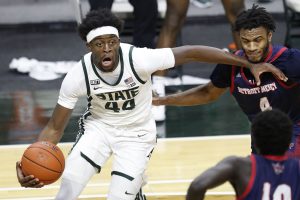 LOUISVILLE CARDINALS AT MICHIGAN STATE SPARTANS BETTING PREVIEW