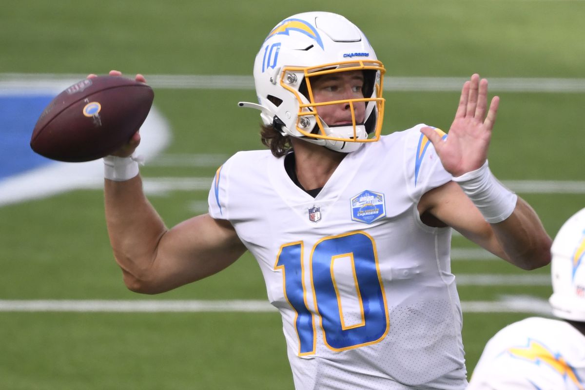 LOS ANGELES CHARGERS AT LAS VEGAS RAIDERS BETTING PREVIEW