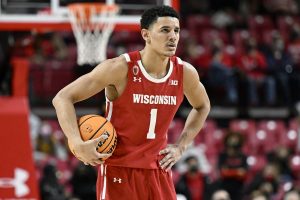 WISCONSIN BADGERS AT MICHIGAN STATE SPARTANS BETTING PREVIEW