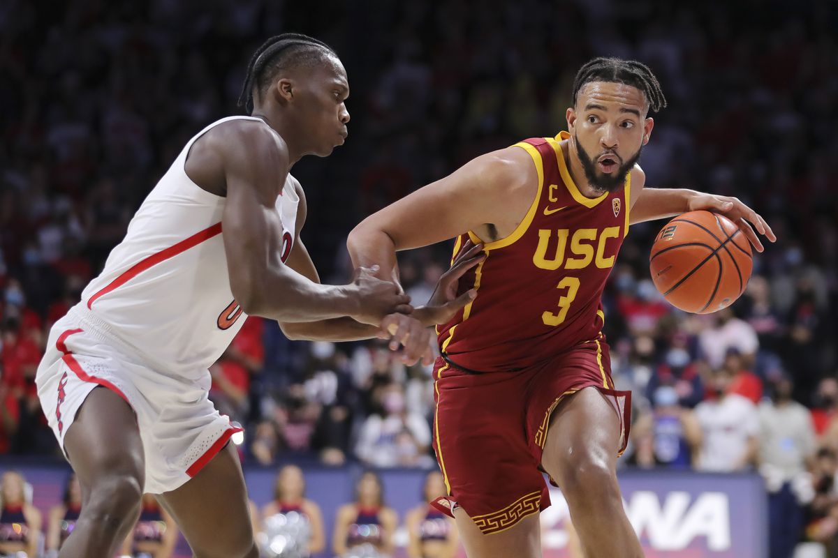 WASHINGTON HUSKIES AT USC TROJANS BETTING PREVIEW