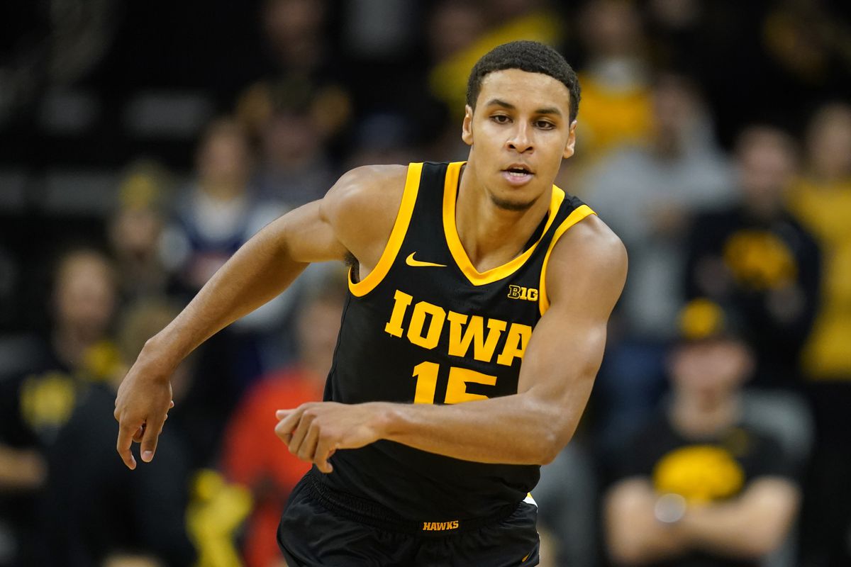 IOWA HAWKEYES AT NEBRASKA CORNHUSKERS BETTING PREVIEW