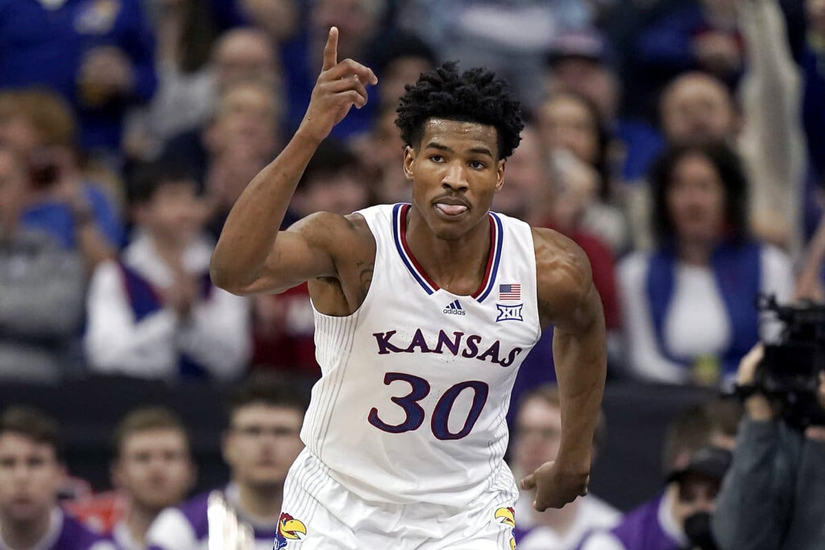 NORTH CAROLINA TAR HEELS VS KANSAS JAYHAWKS BETTING PREVIEW